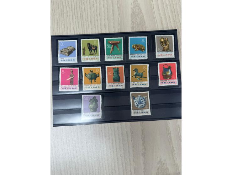mostly complete, some with duplicates. Large quantity. Please view.